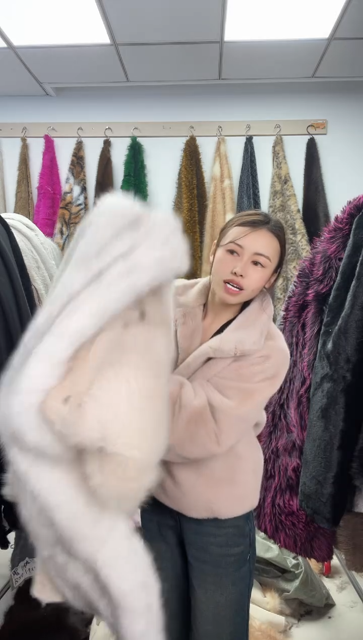 狐狸毛D117，两张小料