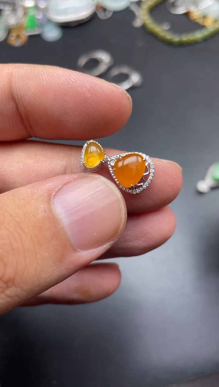 【闪购商品】翡翠颈饰18K金镶嵌foce寄售商品不退不换