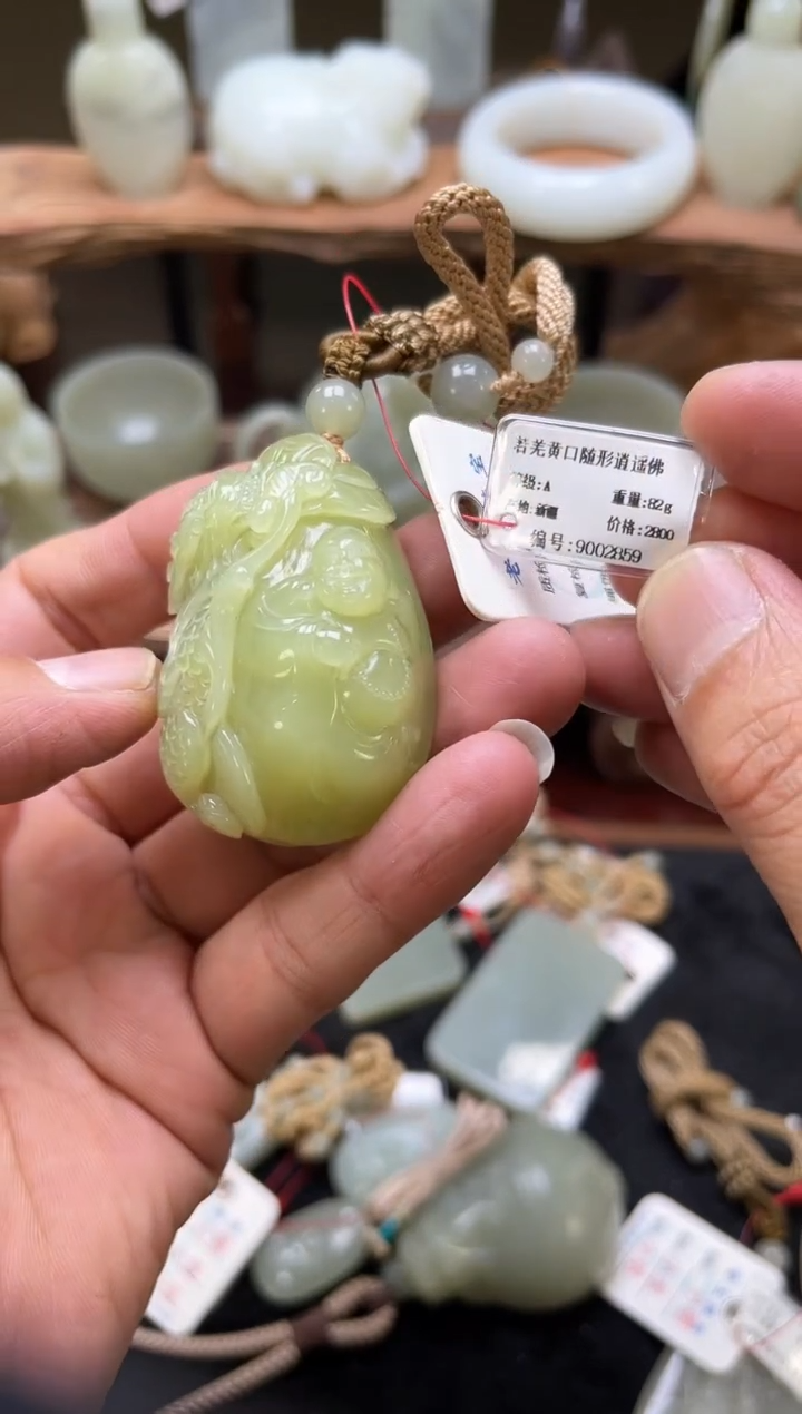 【闪购商品】和田玉手把未镶嵌若羌青黄口 逍遥佛9002859