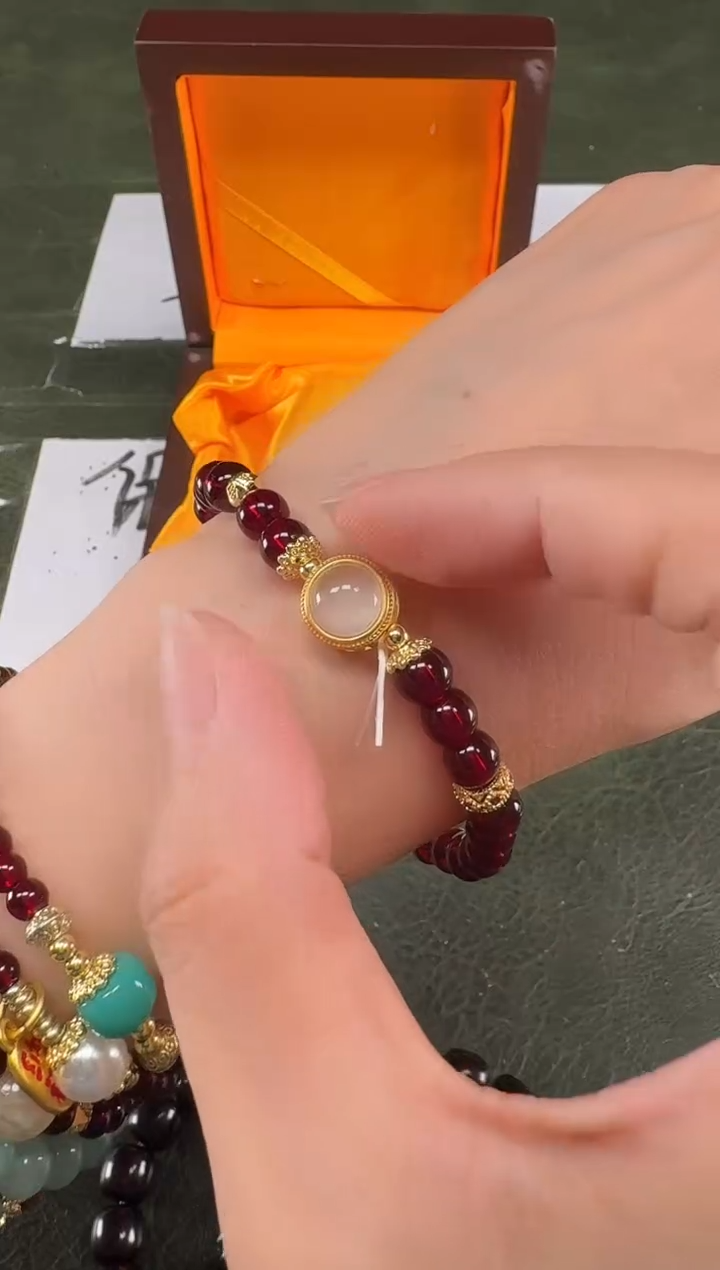 石榴石紫红顶色文玩精美手串MK986