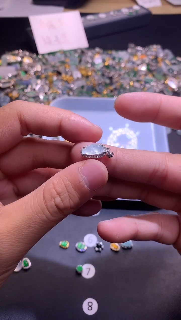 【闪购商品】翡翠吊坠(不含链)银S925镶嵌1