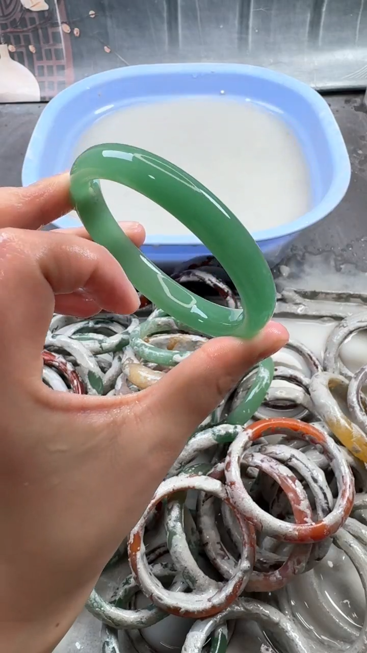 【闪购商品】石英质玉手镯未镶嵌34 6162