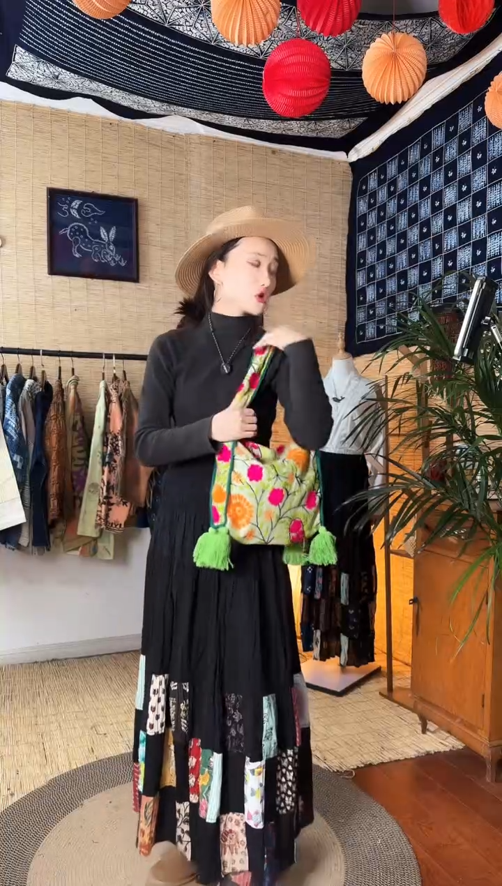 【闪购商品】设计师款丝绸刺绣包包