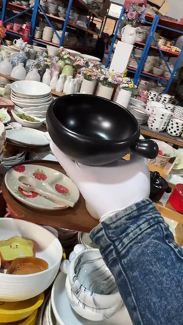 陶瓷黑色单柄碗 微瑕凑满20元包邮