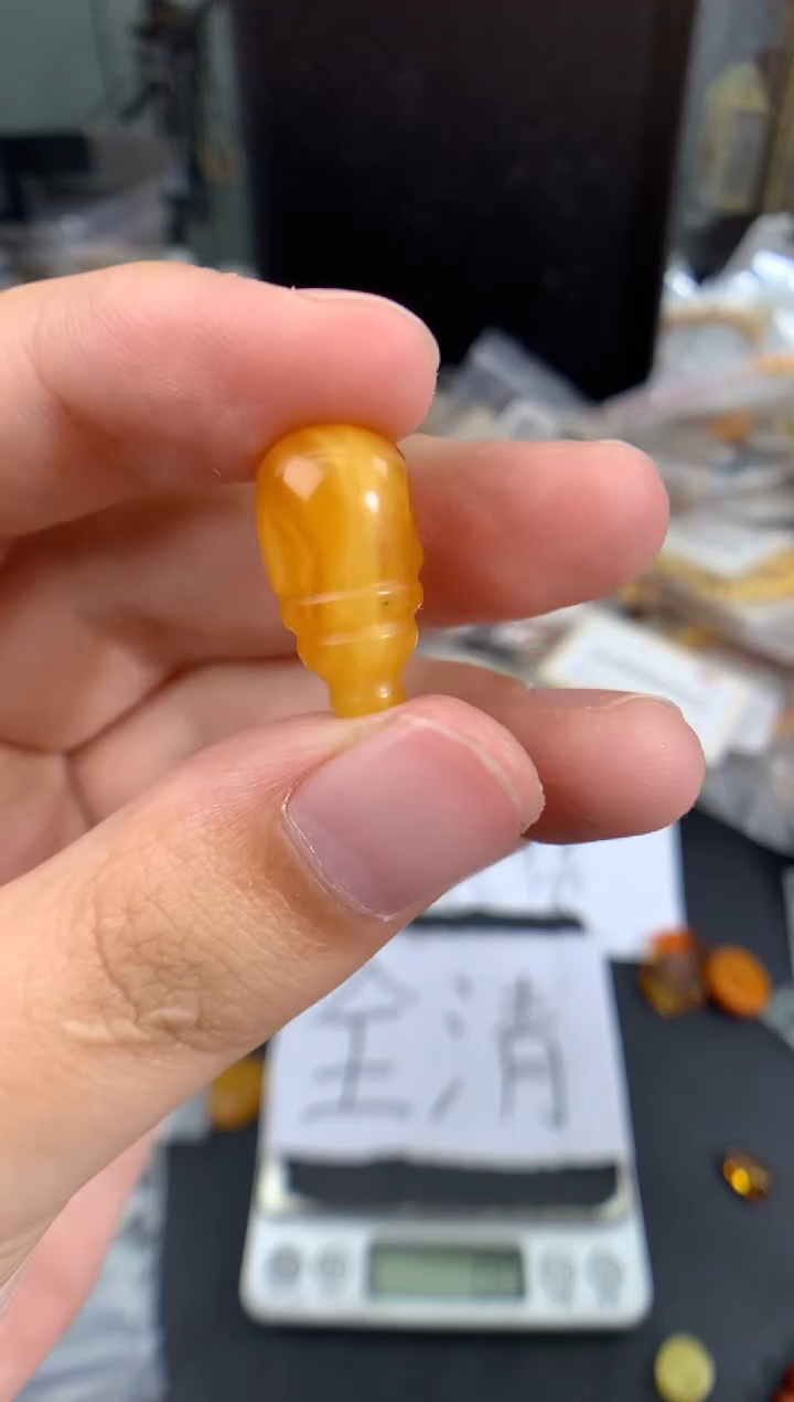 琥珀未镶嵌珠宝奇石1