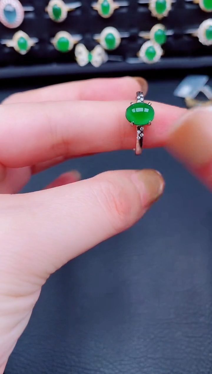 【闪购商品】翡翠戒指银S925镶嵌天然a货翡翠24