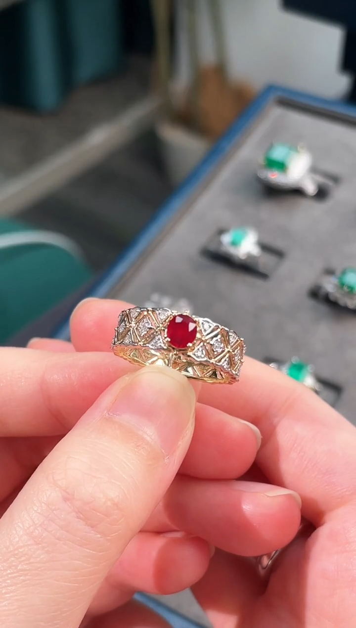 【闪购商品】红宝石戒指18K金镶嵌0.61ct