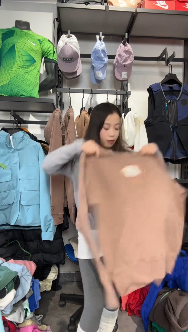 1268编码 瑕疵款直播间过款为准 尺码S