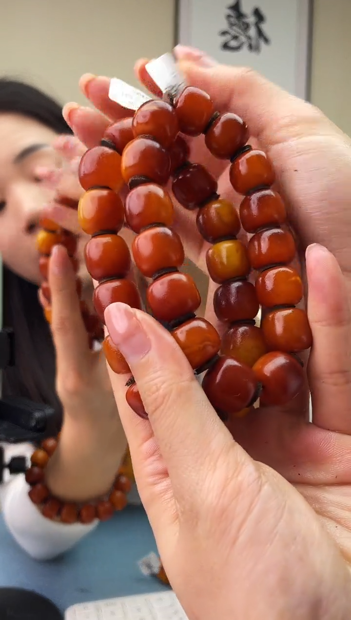 琥珀未镶嵌珠宝奇石T028 15假一罚十，多样性发一件