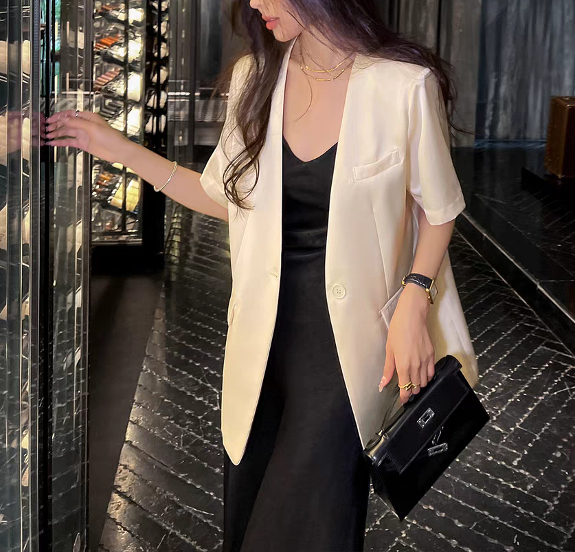 短袖西装外套女薄款2025夏季通勤休闲百搭宽松显瘦气质小西服上衣