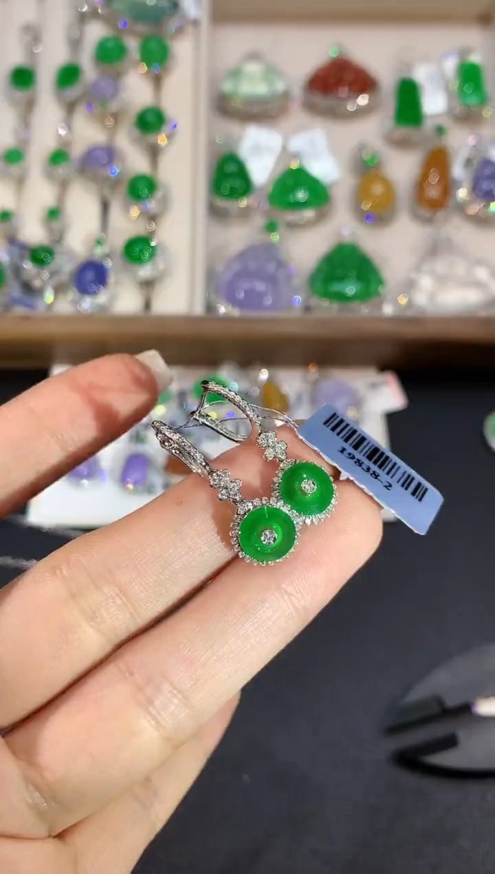 翡翠18K金镶嵌耳饰YJ0629多样性发其一