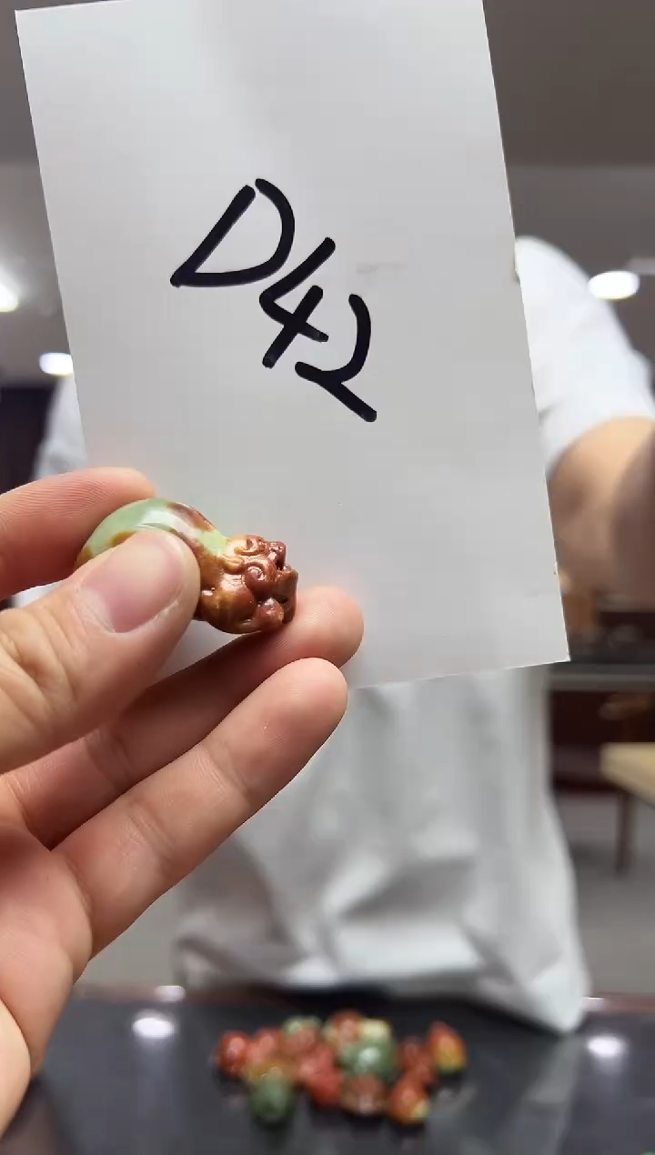 未镶嵌透闪石质玉把件多样性发货其中发一