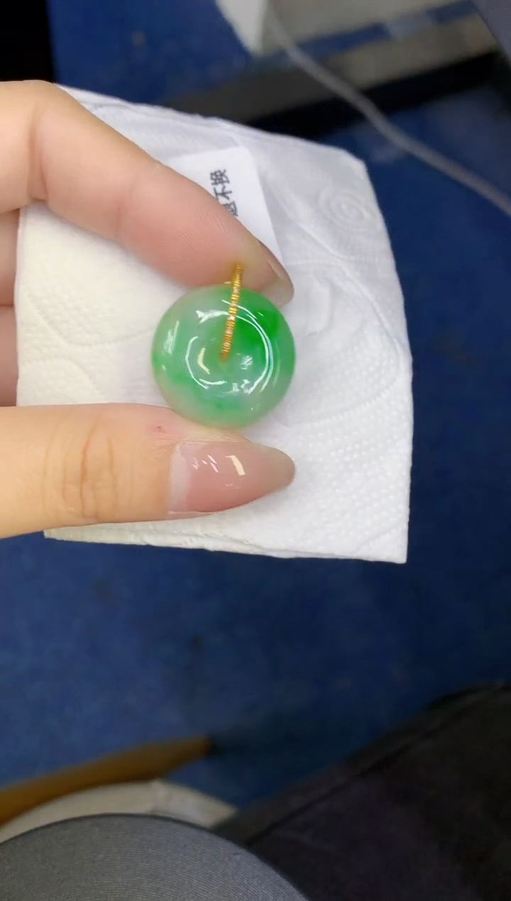 颈饰18K金镶嵌翡翠缅甸天然翡翠a货