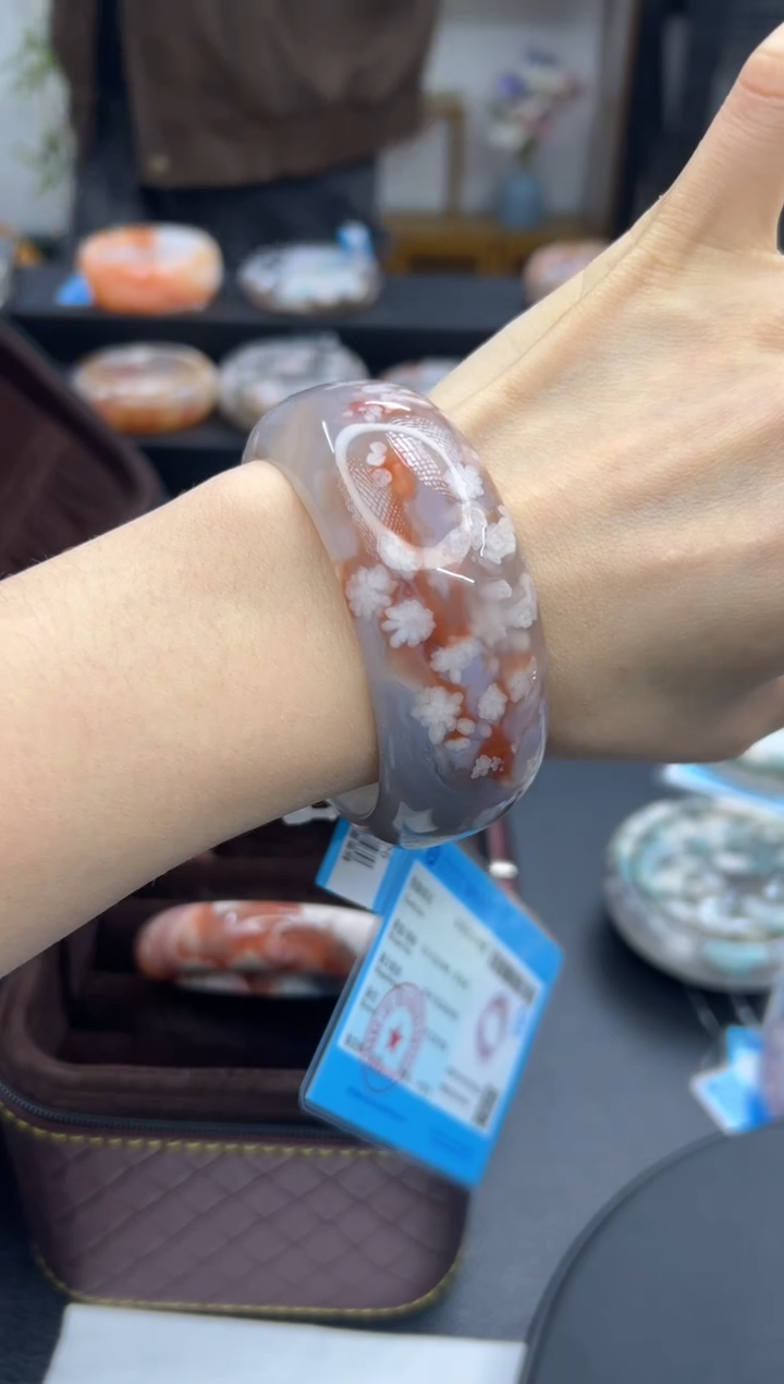 【闪购商品】石英质玉手镯未镶嵌A270(58圈赠送镯心)