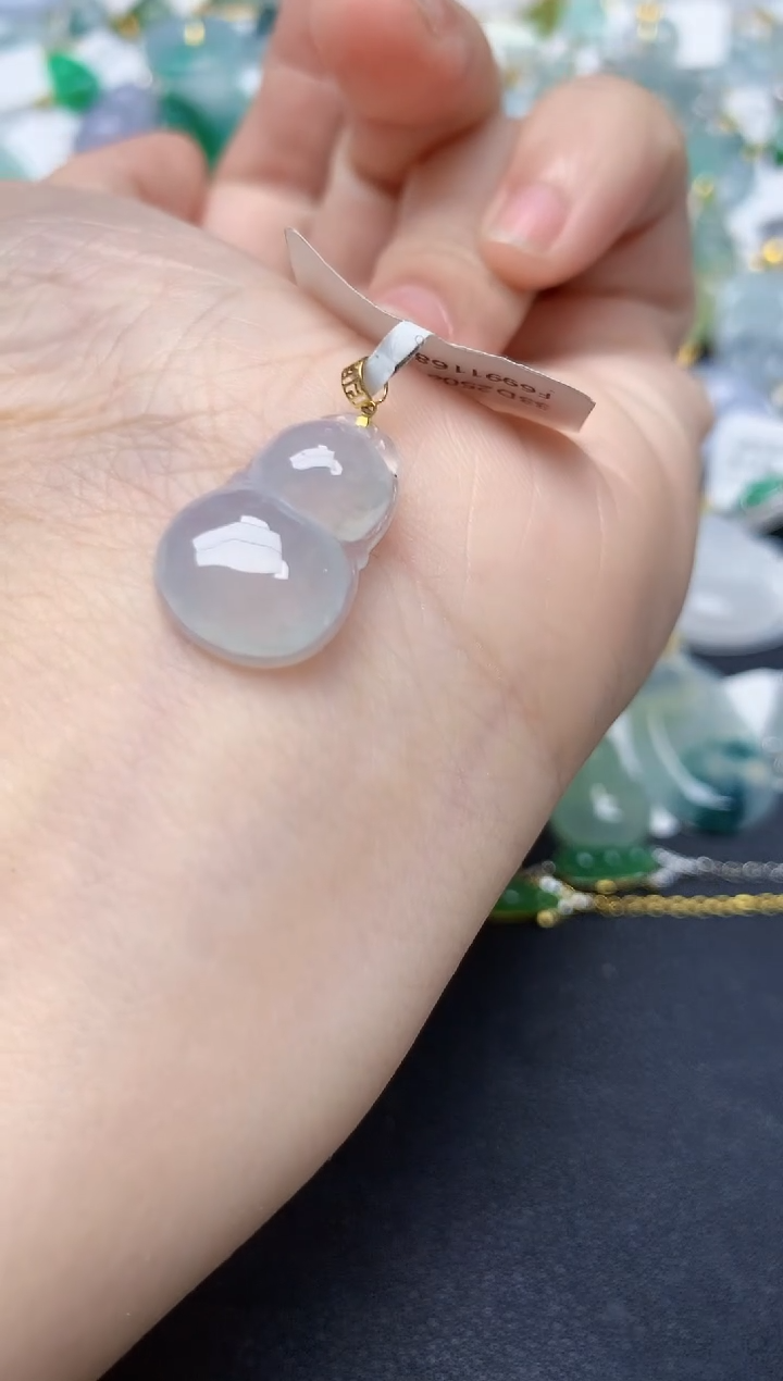 颈饰18K金镶嵌翡翠天然缅甸A货翡翠