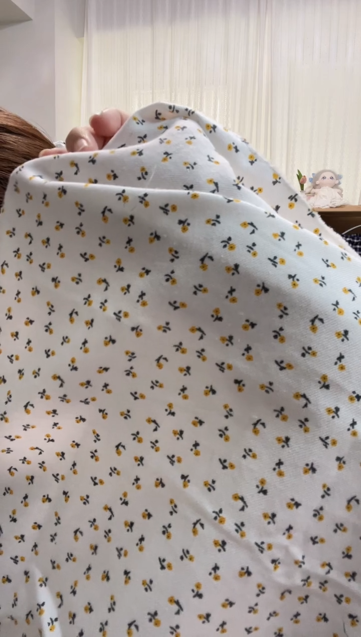棉1米白底黄小花反面磨毛棉布 做发圈好看~ 