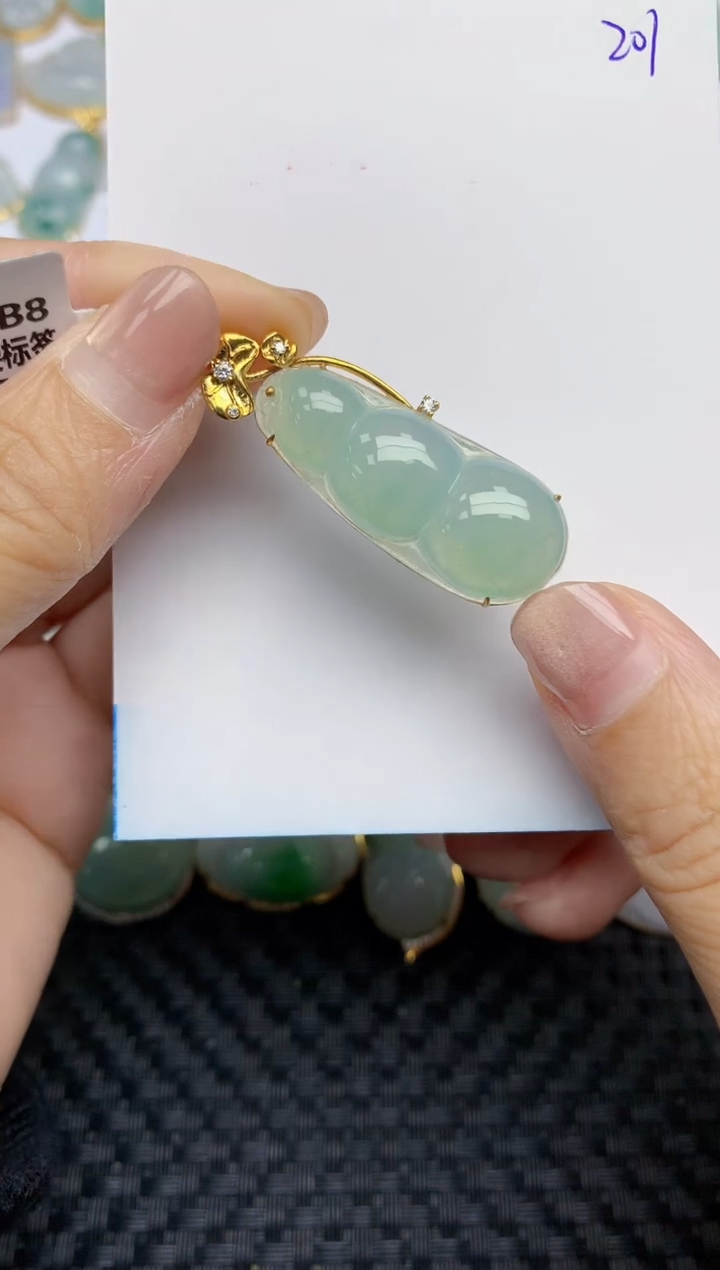 【闪购商品】翡翠颈饰18K金镶嵌天然A货翡翠 