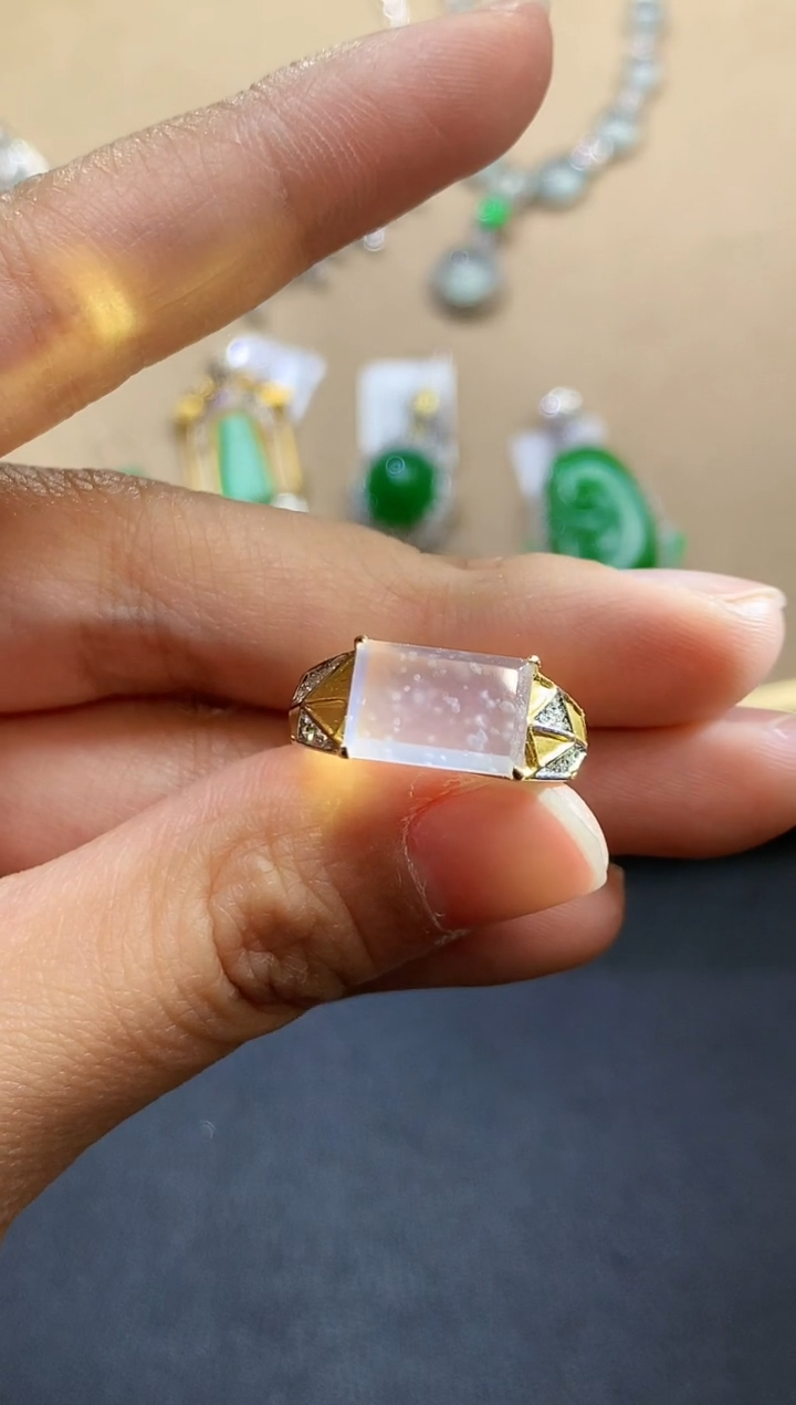 【闪购商品】翡翠戒指18K金镶嵌3789　　　