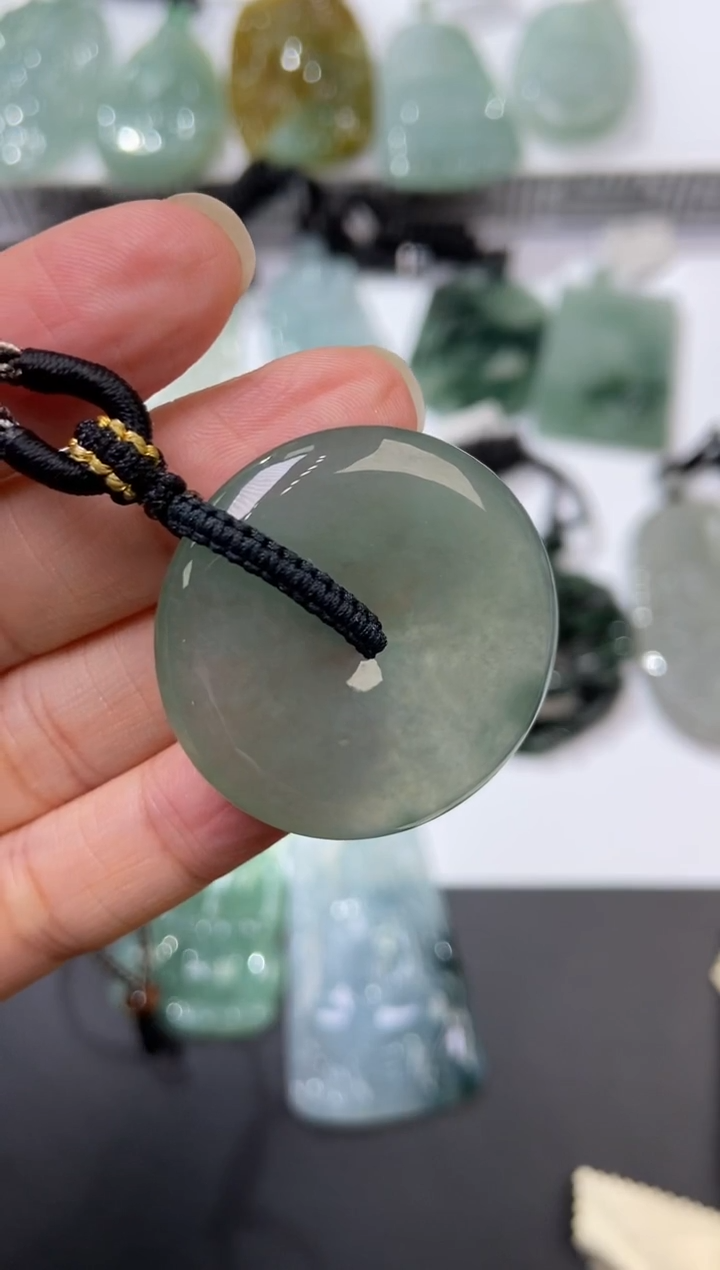 未镶嵌挂件翡翠374968  多人