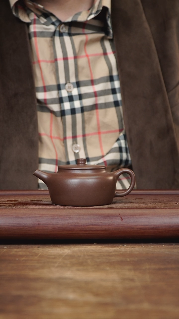 【闪购商品】紫砂茶壶160ml 薄胎扁晨 脂紫泥