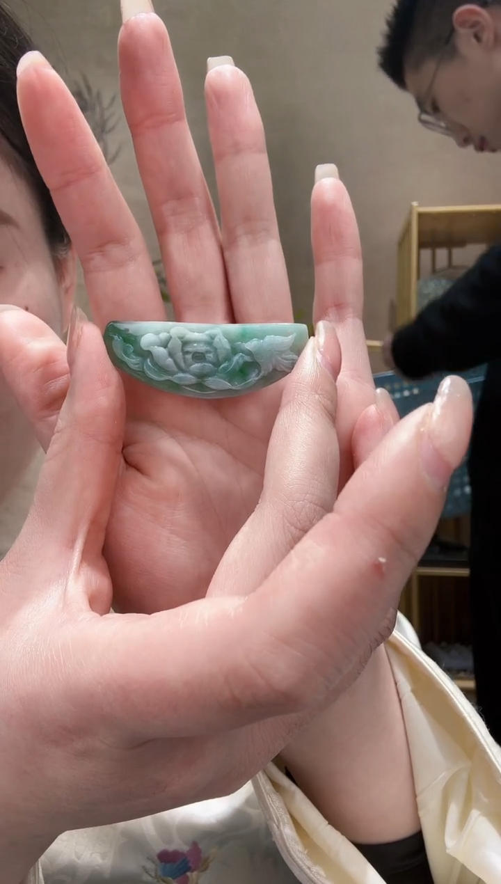 【闪购商品】翡翠颈饰未镶嵌吊坠