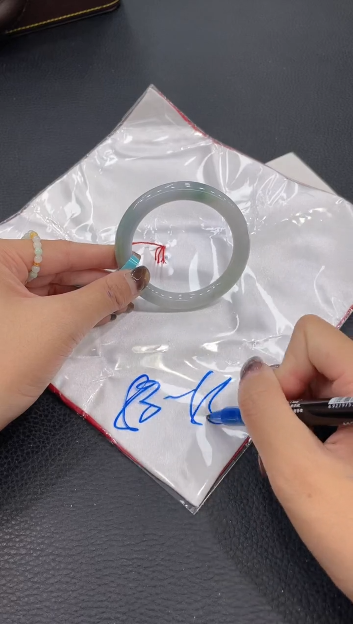【闪购商品】翡翠手镯未镶嵌手镯
