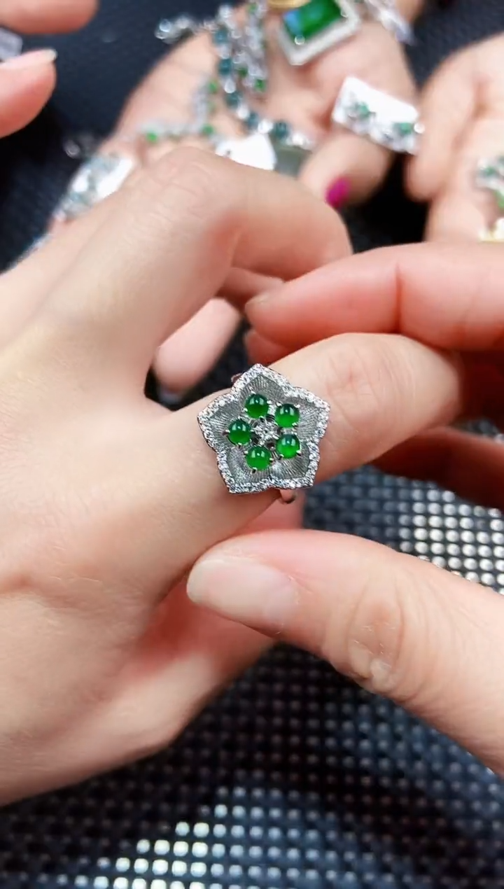 【闪购商品】翡翠戒指未镶嵌111111111