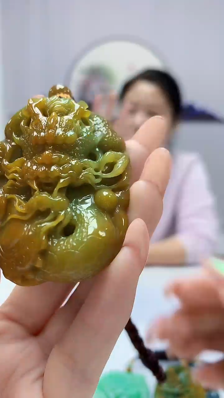 【闪购商品】定制翡翠未镶嵌4902DD-毛货挂件龙牌226