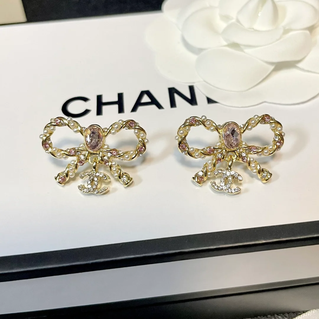 香奈儿/CHANEL   经典双C 蝴蝶结状 金属 水钻  耳钉 女款 金色