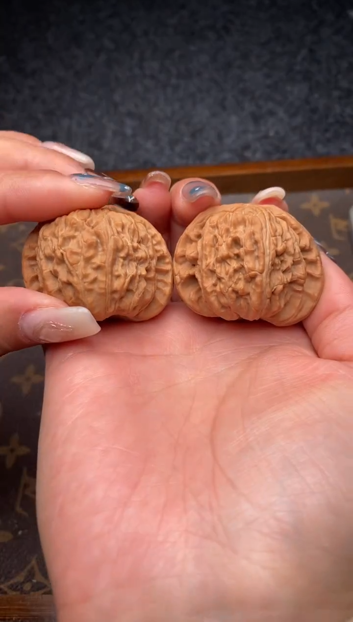 把件文玩核桃B50号43尺白狮子全品