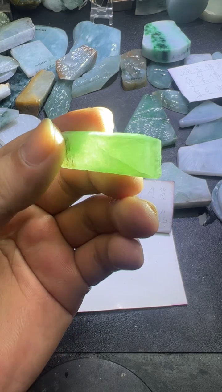 未镶嵌挂件翡翠天然缅甸翡翠A货