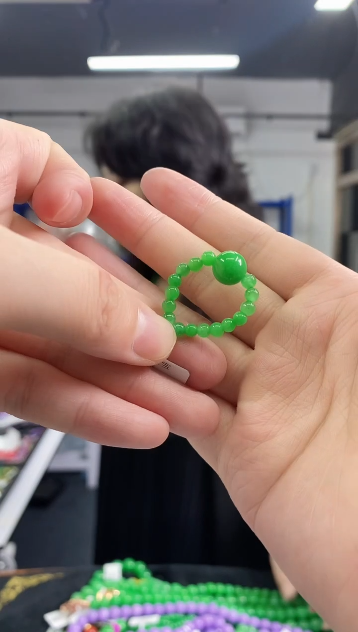 翡翠戒圈未镶嵌多样性发其一颜色微差