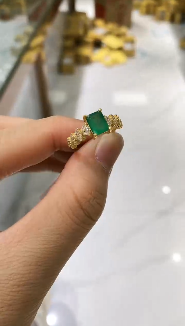 【闪购商品】祖母绿戒指银S925镶嵌戒指