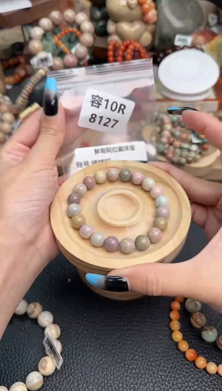 【闪购商品】石英质玉手链未镶嵌10R8127