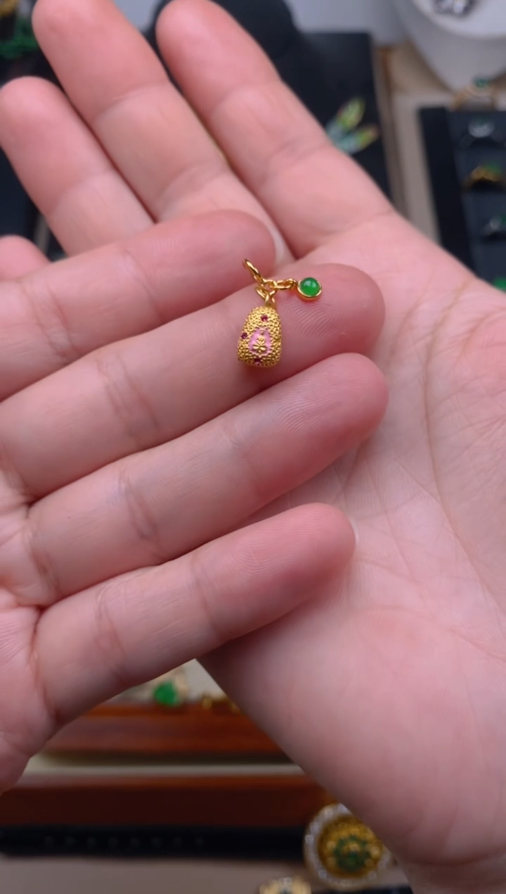 【闪购商品】翡翠颈饰银S925镶嵌万能扣