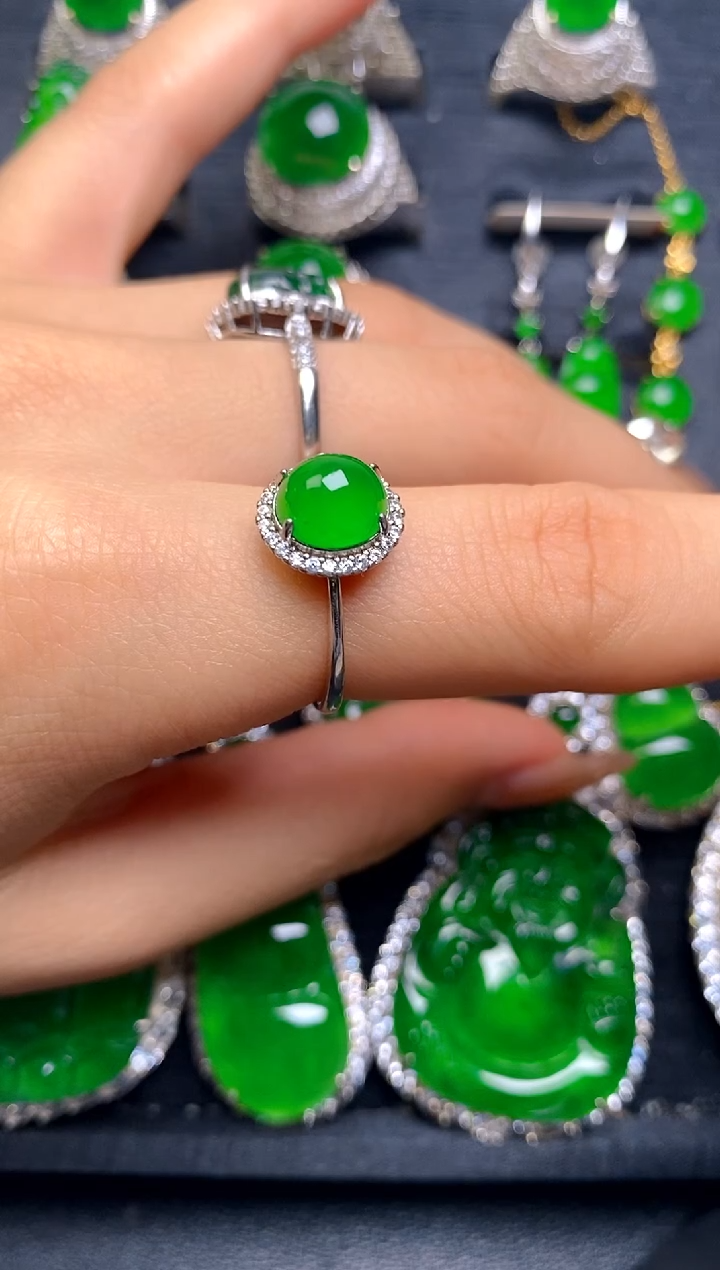 【闪购商品】翡翠戒指银S925镶嵌女戒