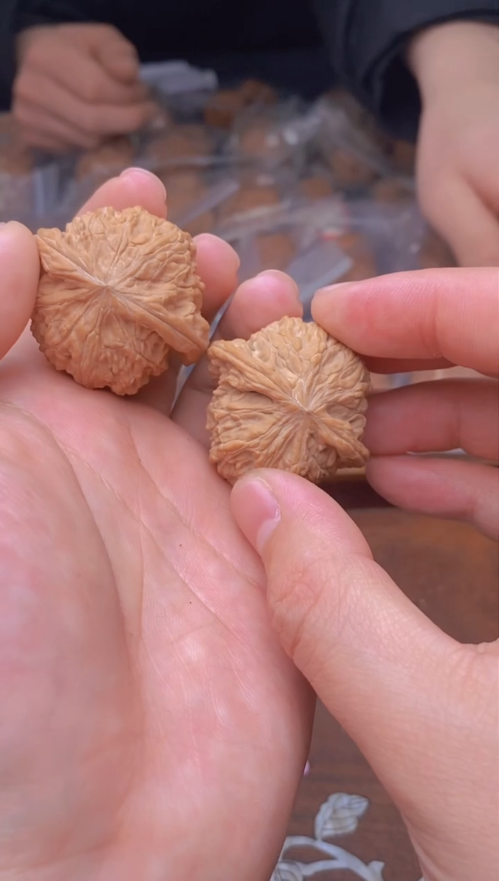 【闪购商品】文玩核桃把件G207号37尺磨盘