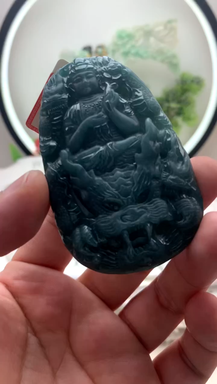 颈饰未镶嵌翡翠大势至