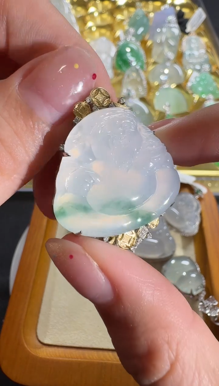 【闪购商品】翡翠吊坠(不含链)18K金镶嵌【源头工厂】钻石镶嵌