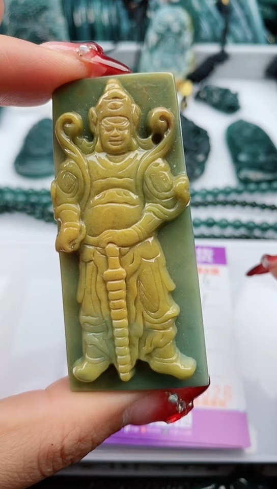 【闪购商品】翡翠颈饰未镶嵌          