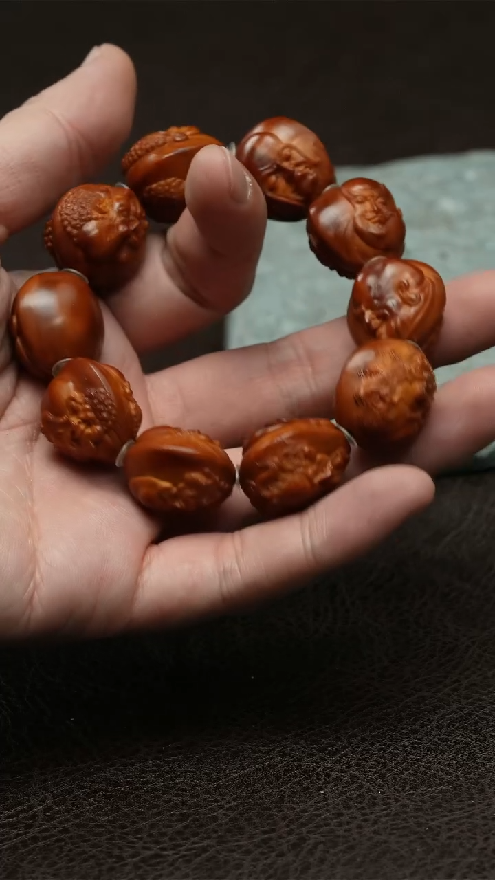 【闪购商品】橄榄核吊坠双面浮雕十八罗汉