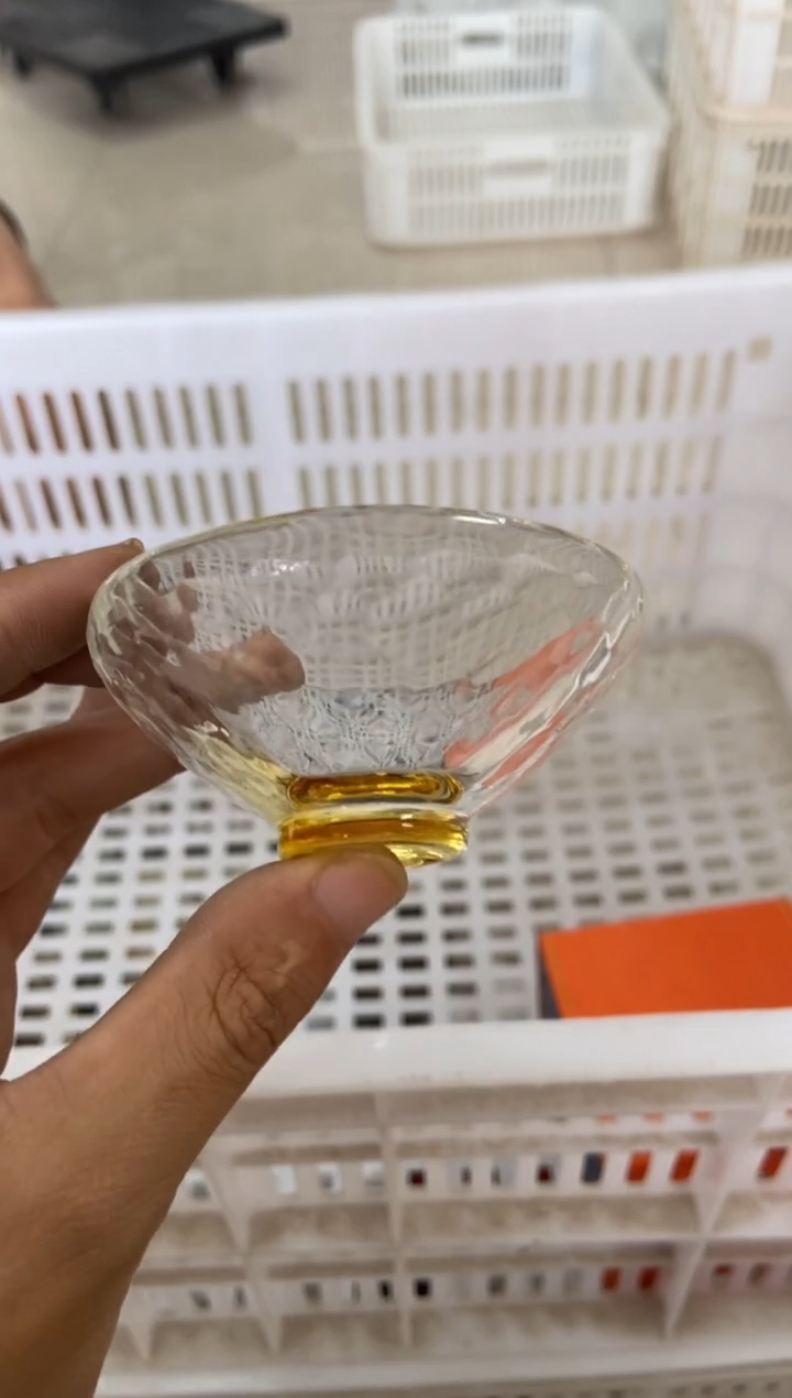 杯无运费险有瑕疵的有点脏介意勿拍