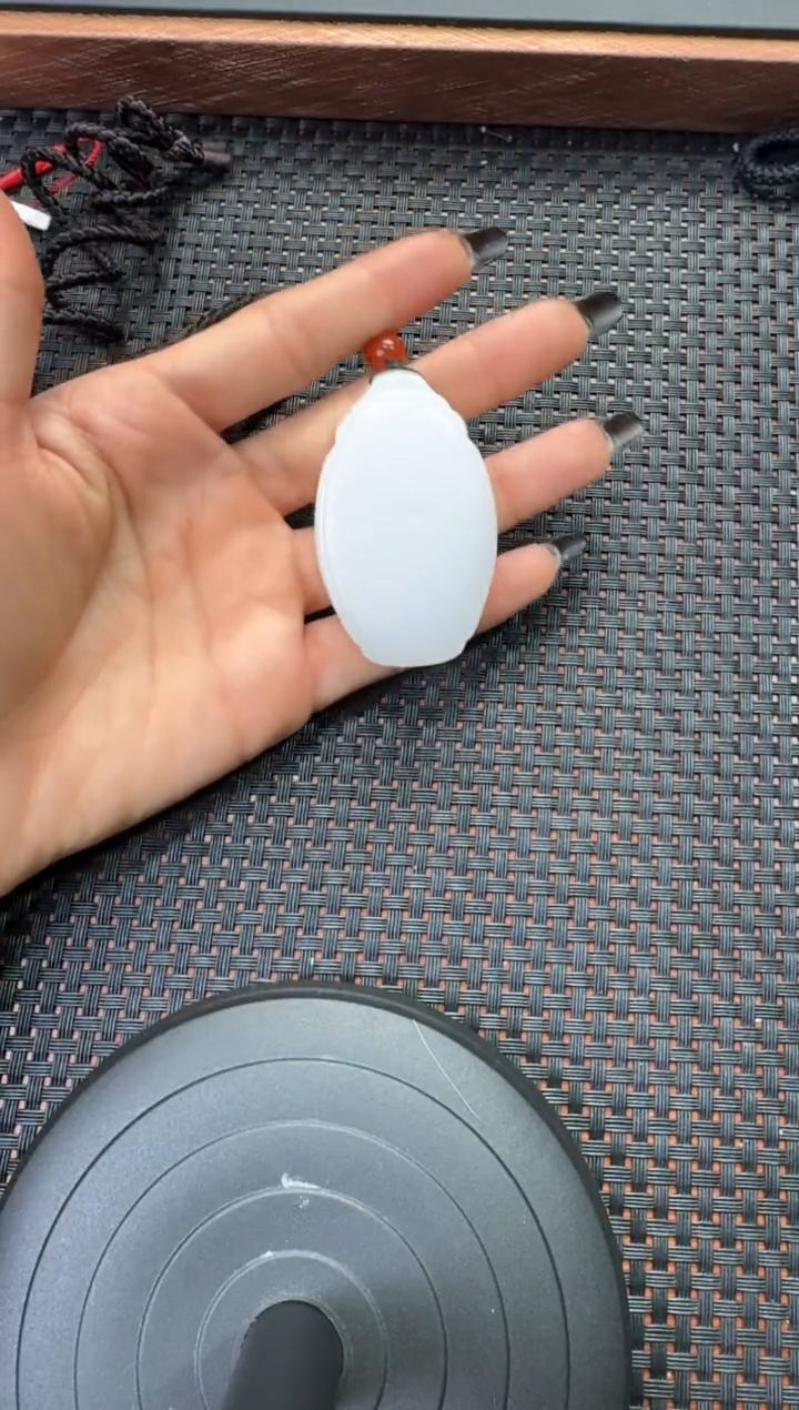 吊坠(赠链)未镶嵌和田玉且末天泰白玉吊坠