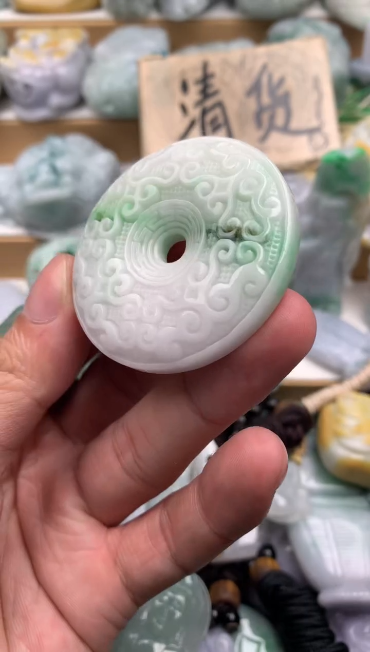 吊坠(不含链)未镶嵌翡翠1