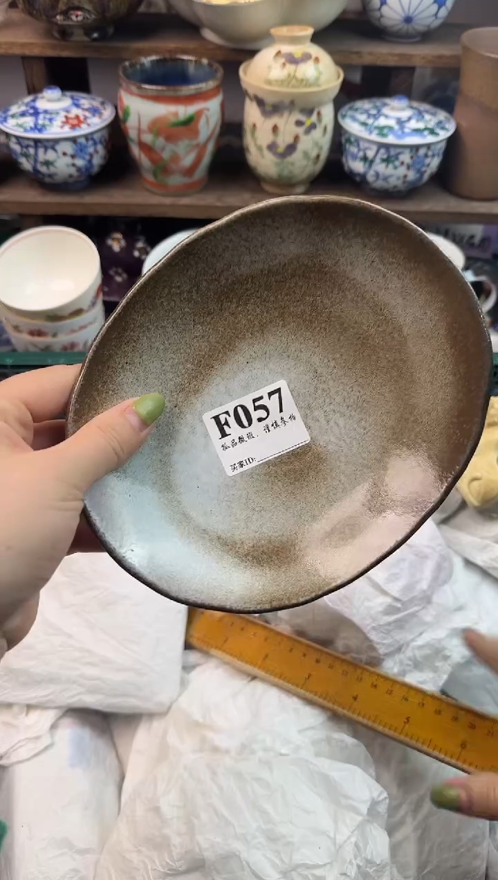瓷片B**g                        