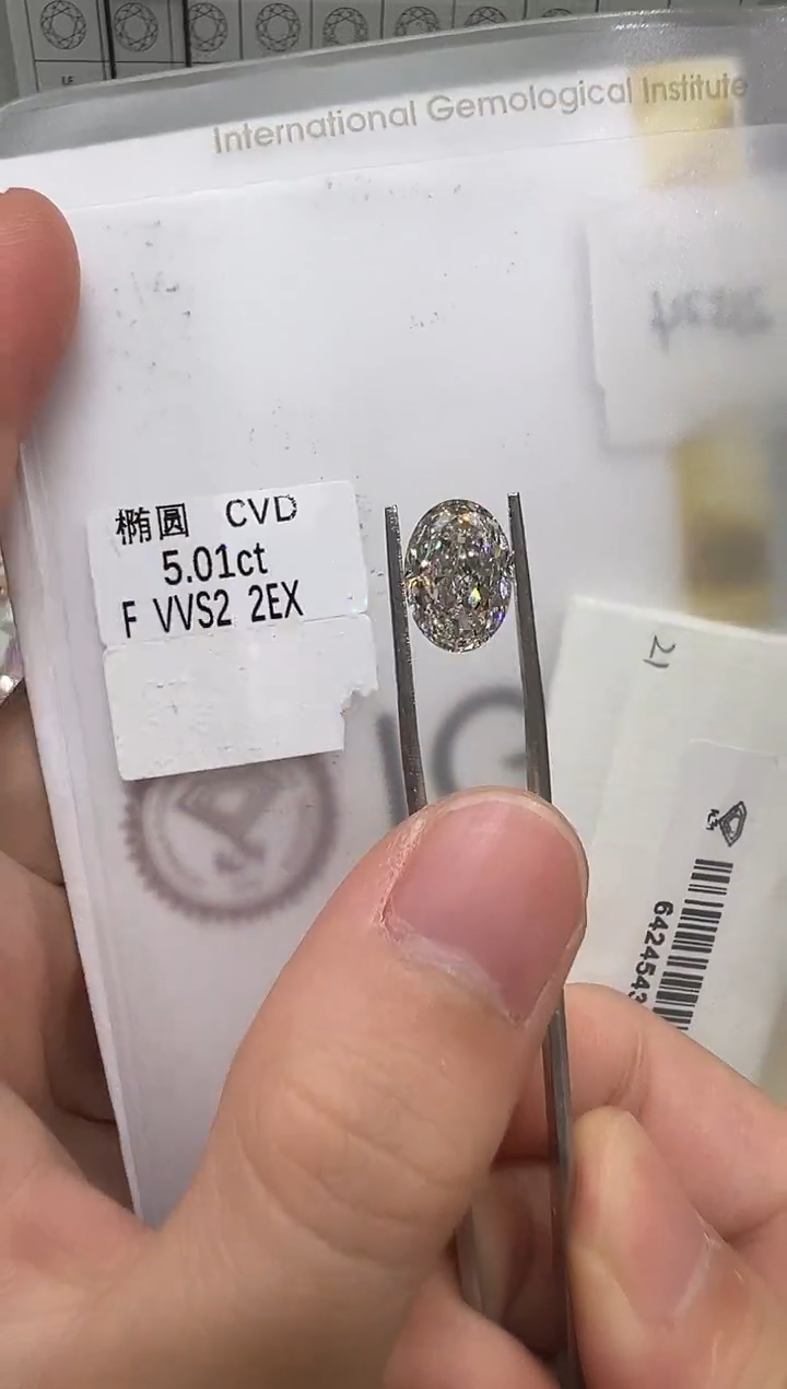 【闪购商品】实验室培育钻石未镶嵌@5.01 ct 先鉴赏，再定制！