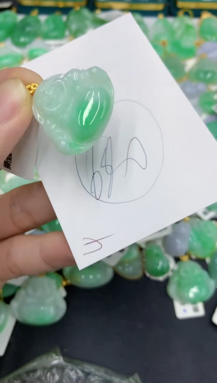 【闪购商品】翡翠颈饰18K金镶嵌翡翠