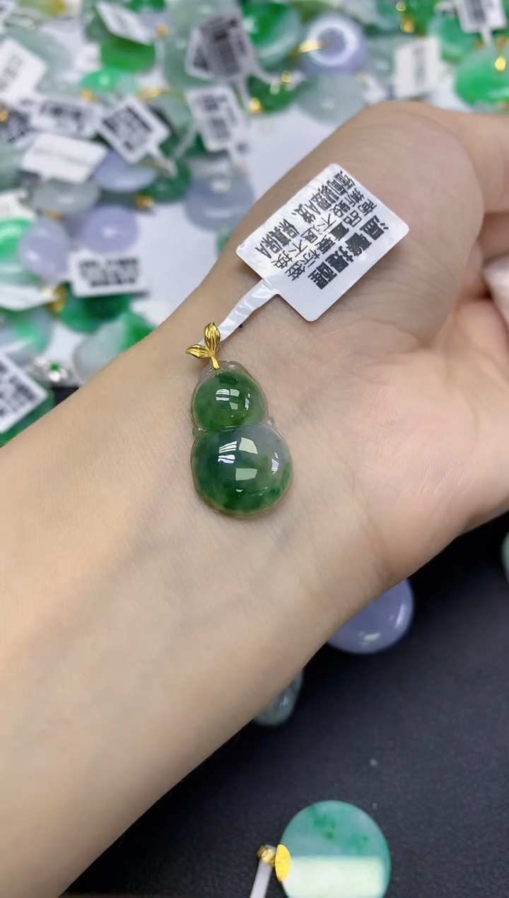 颈饰18K金镶嵌翡翠天然缅甸翡翠A货百元以上9元证书费自理