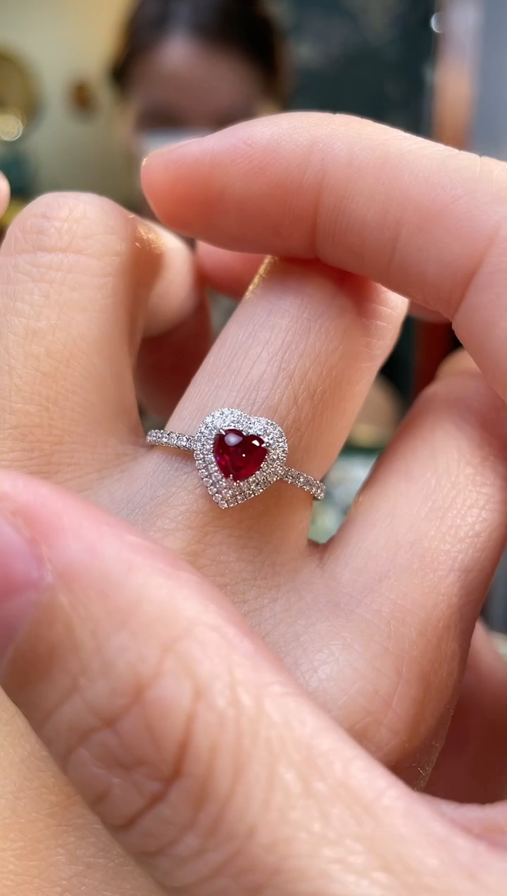 【闪购商品】红宝石戒指18K金镶嵌主石：0.50ct