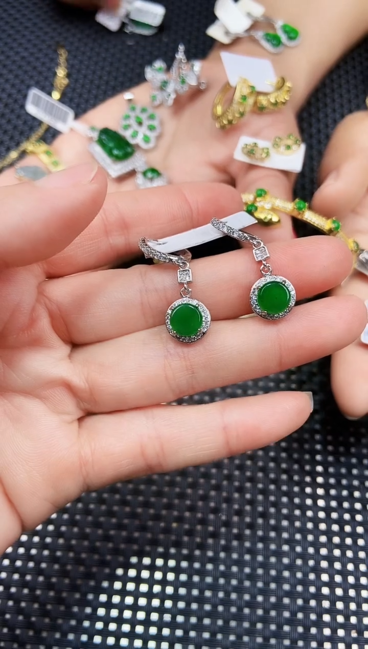 【闪购商品】翡翠耳饰未镶嵌111111111